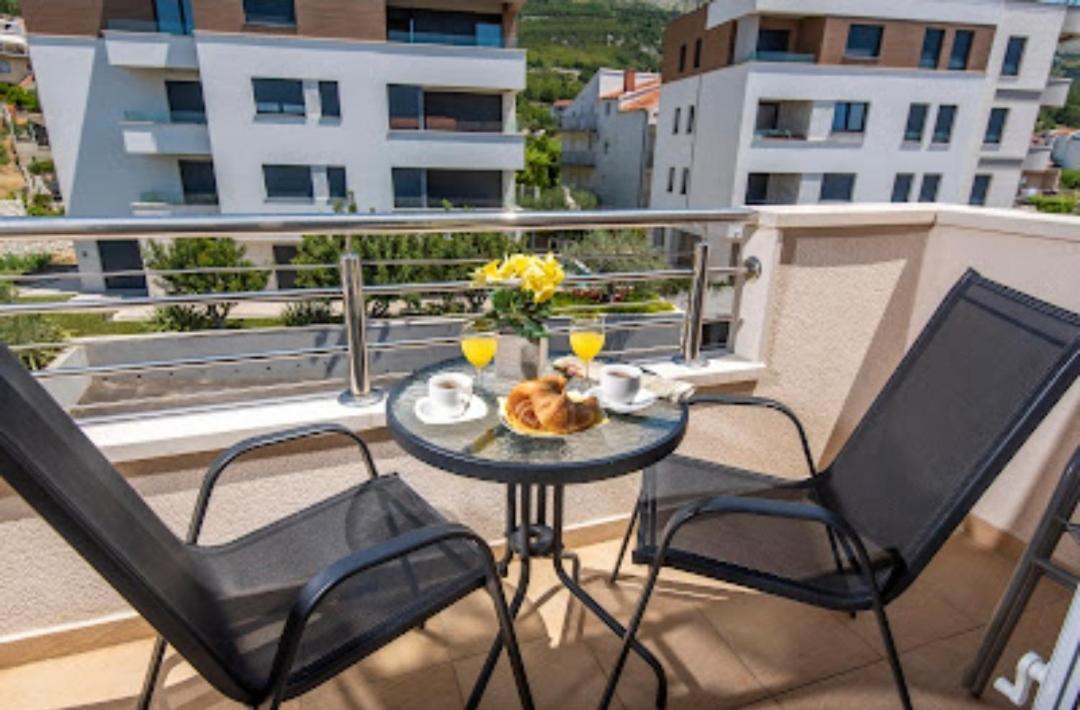 Apartmani Dubrava Podstrana Exteriör bild
