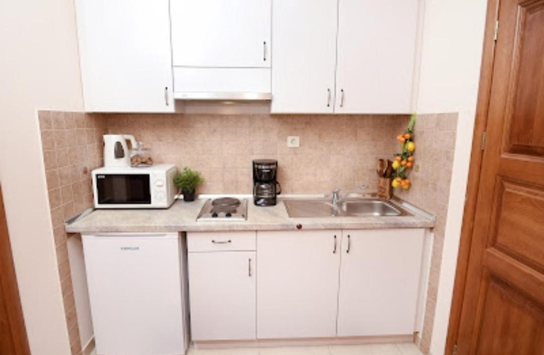 Apartmani Dubrava Podstrana Exteriör bild