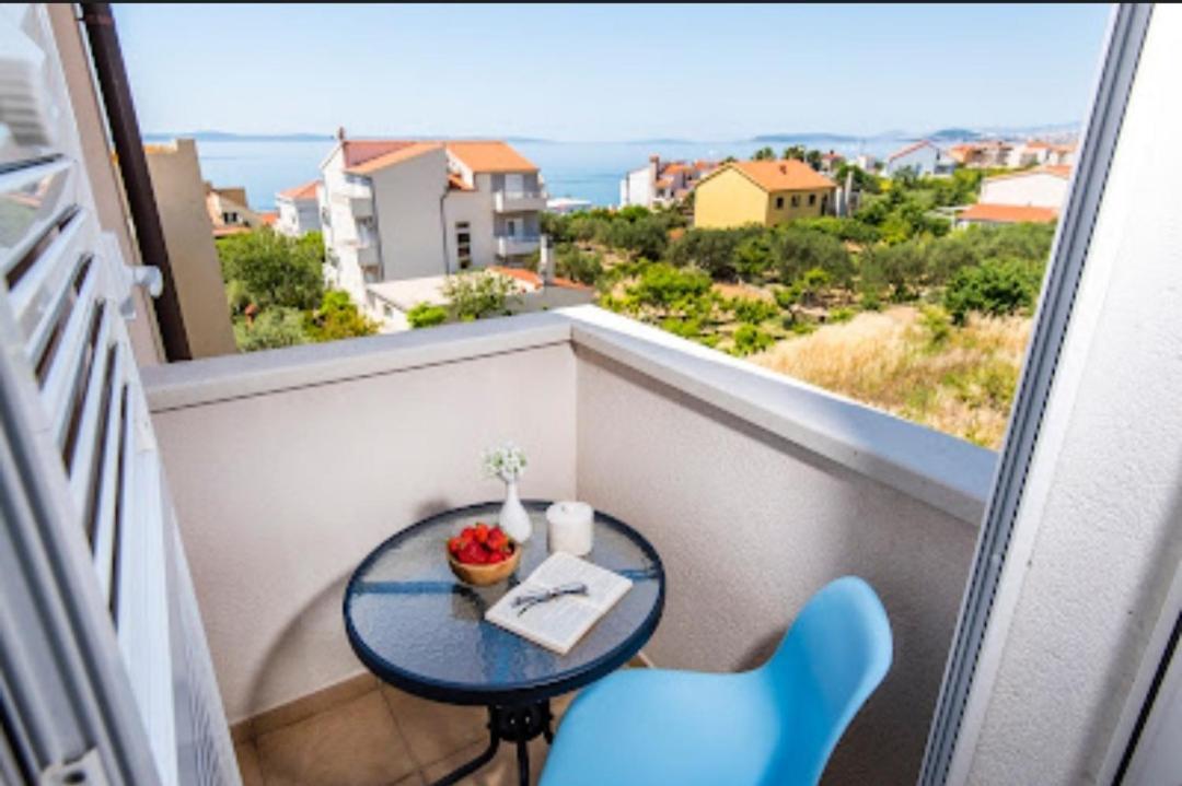 Apartmani Dubrava Podstrana Exteriör bild