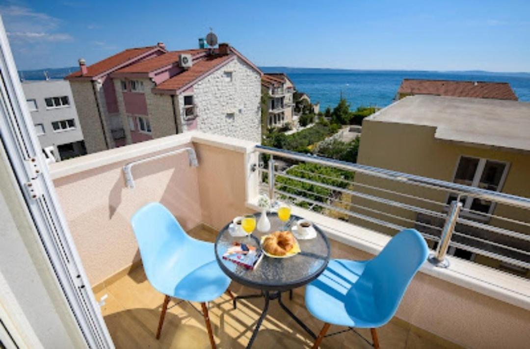 Apartmani Dubrava Podstrana Exteriör bild
