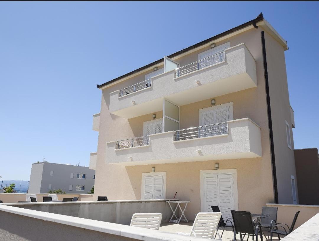 Apartmani Dubrava Podstrana Exteriör bild