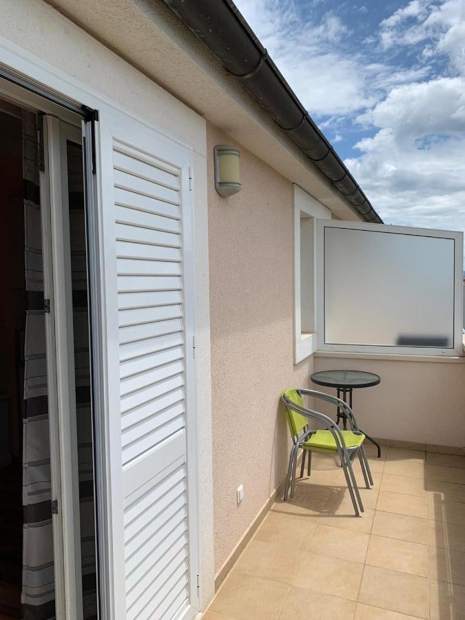 Apartmani Dubrava Podstrana Exteriör bild