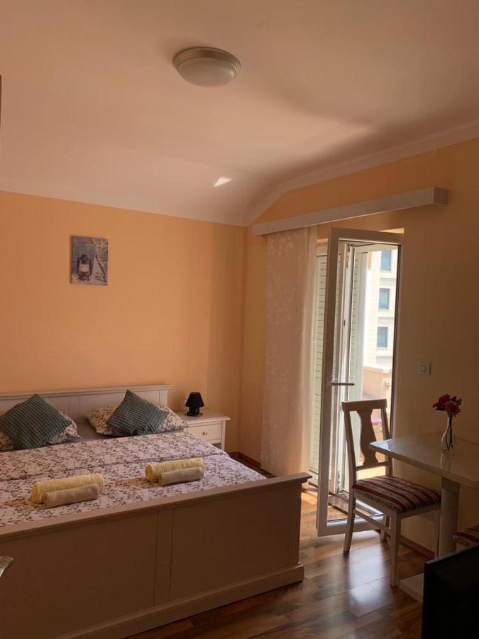 Apartmani Dubrava Podstrana Exteriör bild